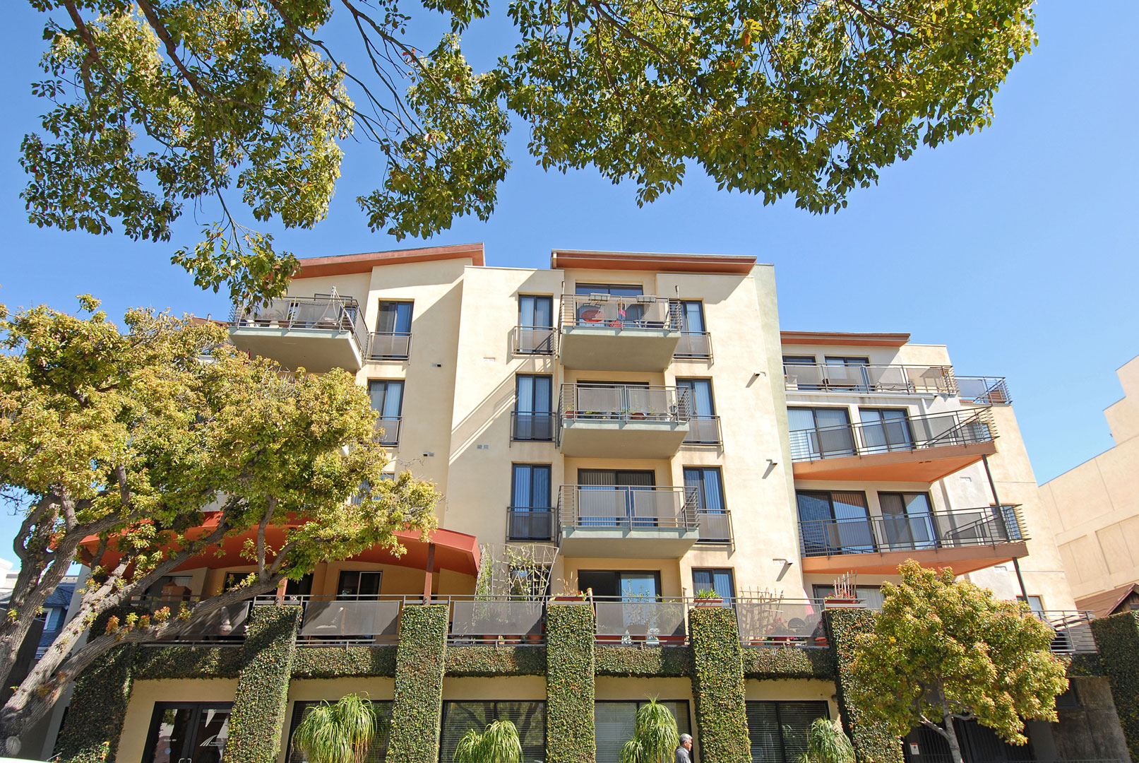 Capri Living at Santa Monica